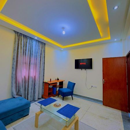 Quiet Central Home Near Beach - High Speed Wifi, Free Parking & Private Entry Agadir Exterior foto